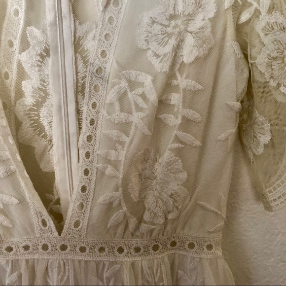 Honey punch white lace maxi - Picture 7 of 8